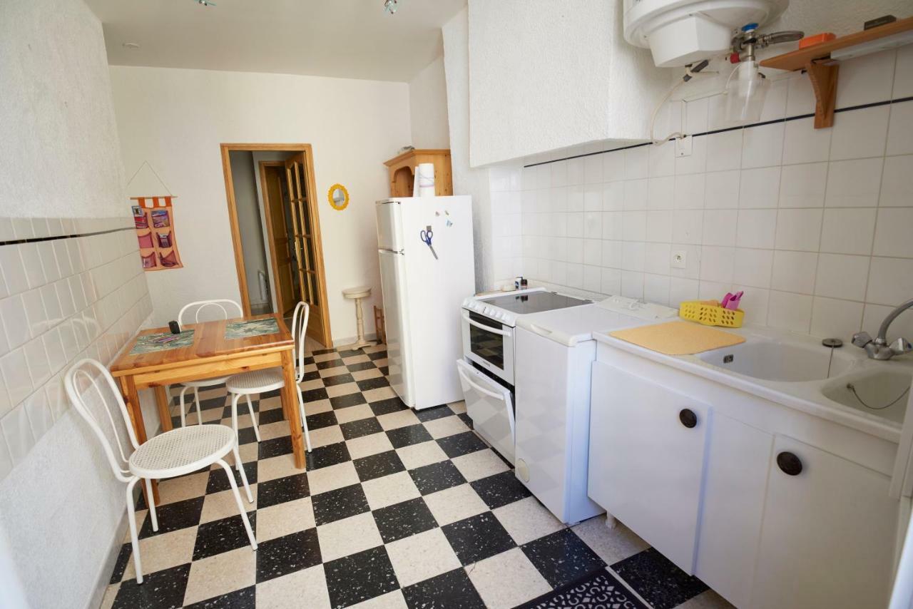Appartement Calme En Plein Centre Ville Сет Экстерьер фото